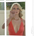 Alli Rae in 'Allies kat'