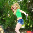 Bonnie Grey in 'Bonnies booty'