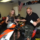 Stella Ferrari in 'Scooter cooter'