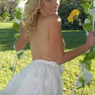 Summer Brielle Taylor in 'Thrilling threesome'