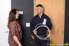 Daisy Stone - Fucking The Cable Guy | Picture (88)