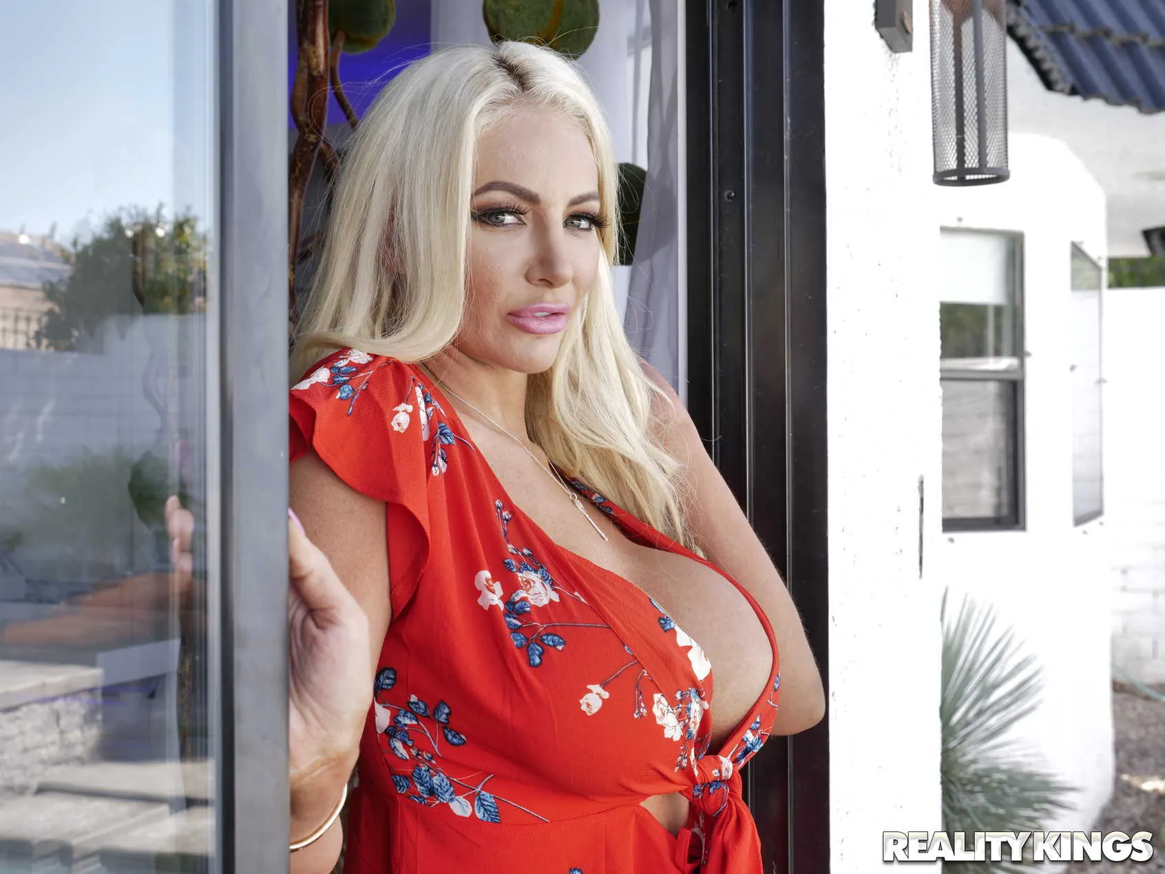 Nicolette Shea - Kitchen Cockfidential | Picture (56)