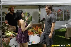 Quinn Wilde - Farmers Market Sluts | Picture (44)