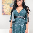 Selena Kyle in 'Wild bush'