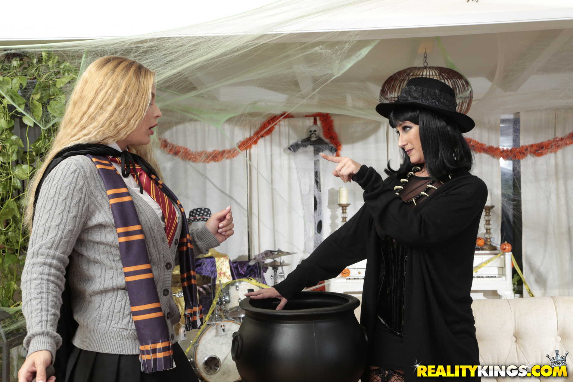 Milfs Magic Wand