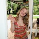 Stella Ferrari in 'Stellas groove'