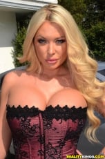 Summer Brielle Taylor - Busty business | Picture (39)